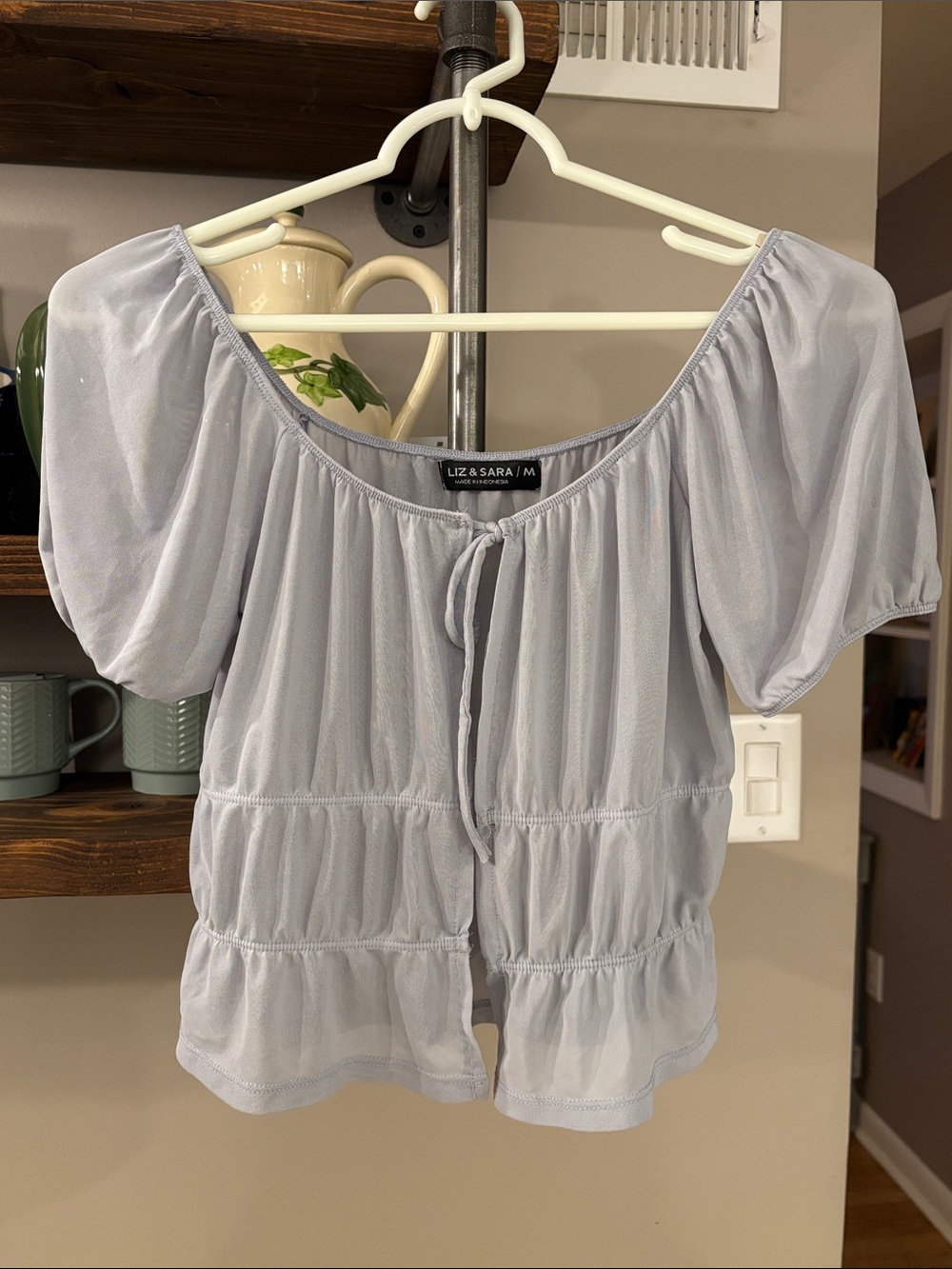 Liz & Sara Light Blue Puff Sleeve Tie Front Peplum Top Size Medium